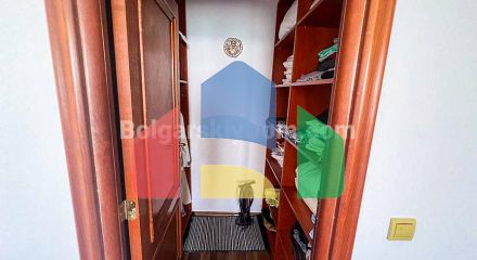 Трехкомнатная квартира в Этера 1