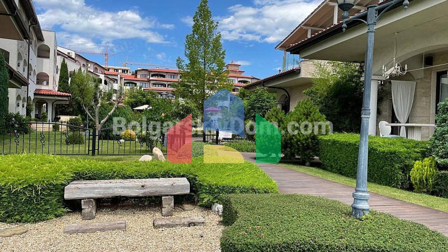 Трикімнатна квартира в Casa Real