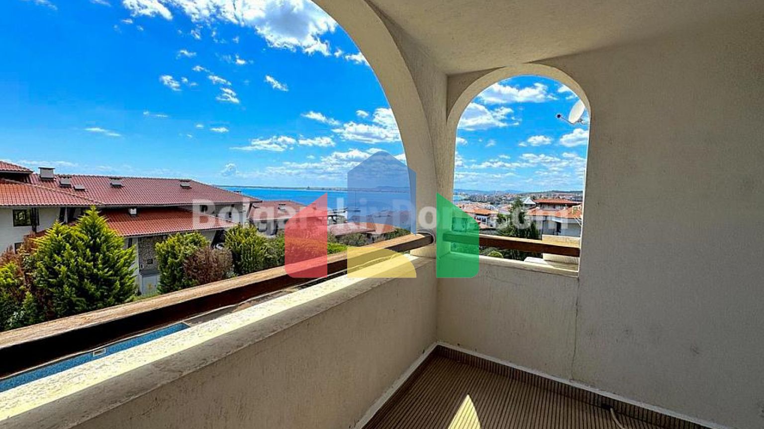 Двокімнатна квартира в Меррі Мар