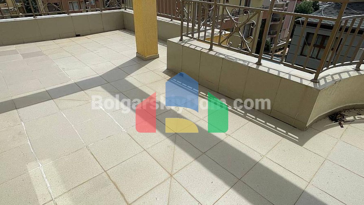 Трьохкімнатна квартира в Сіана 2