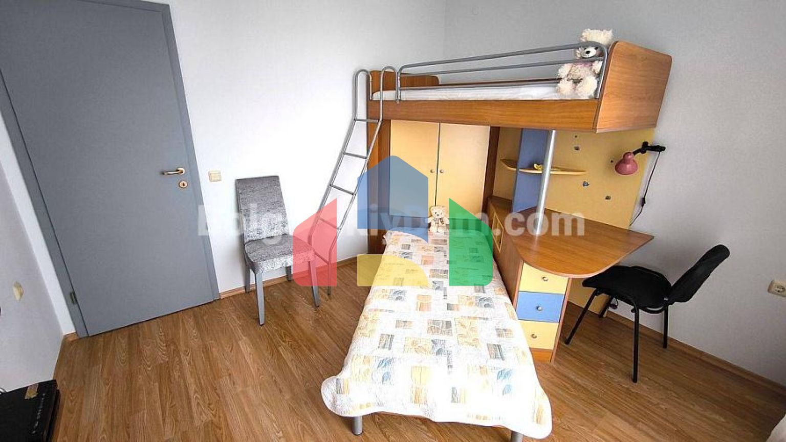 Трикімнатна квартира в Краун Форт