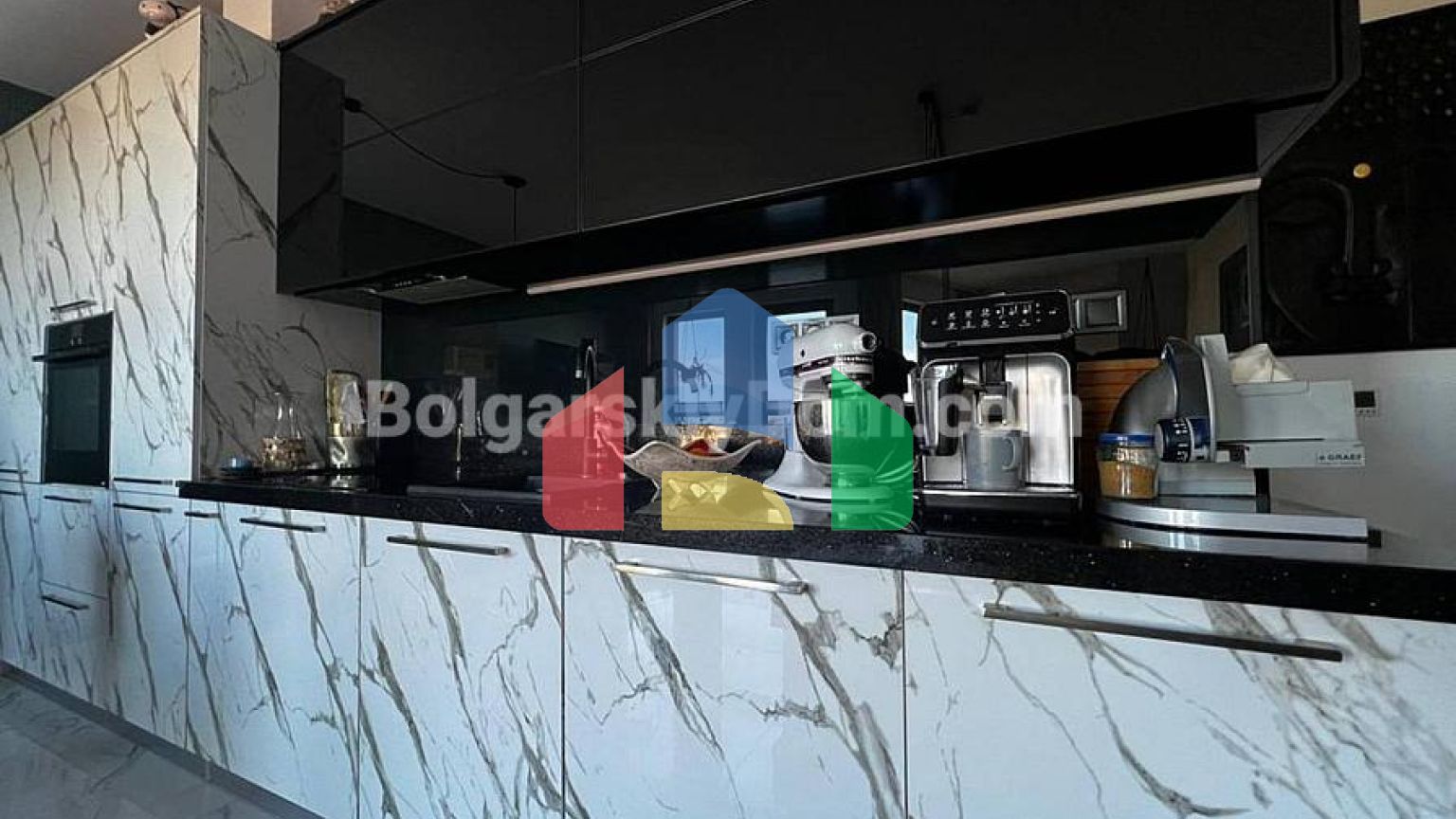 Трехкомнатная квартира в Миллениум 2