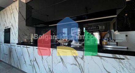 Трехкомнатная квартира в Миллениум 2