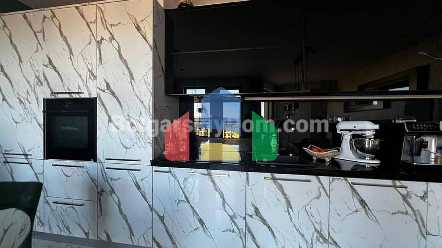 Трехкомнатная квартира в Миллениум 2