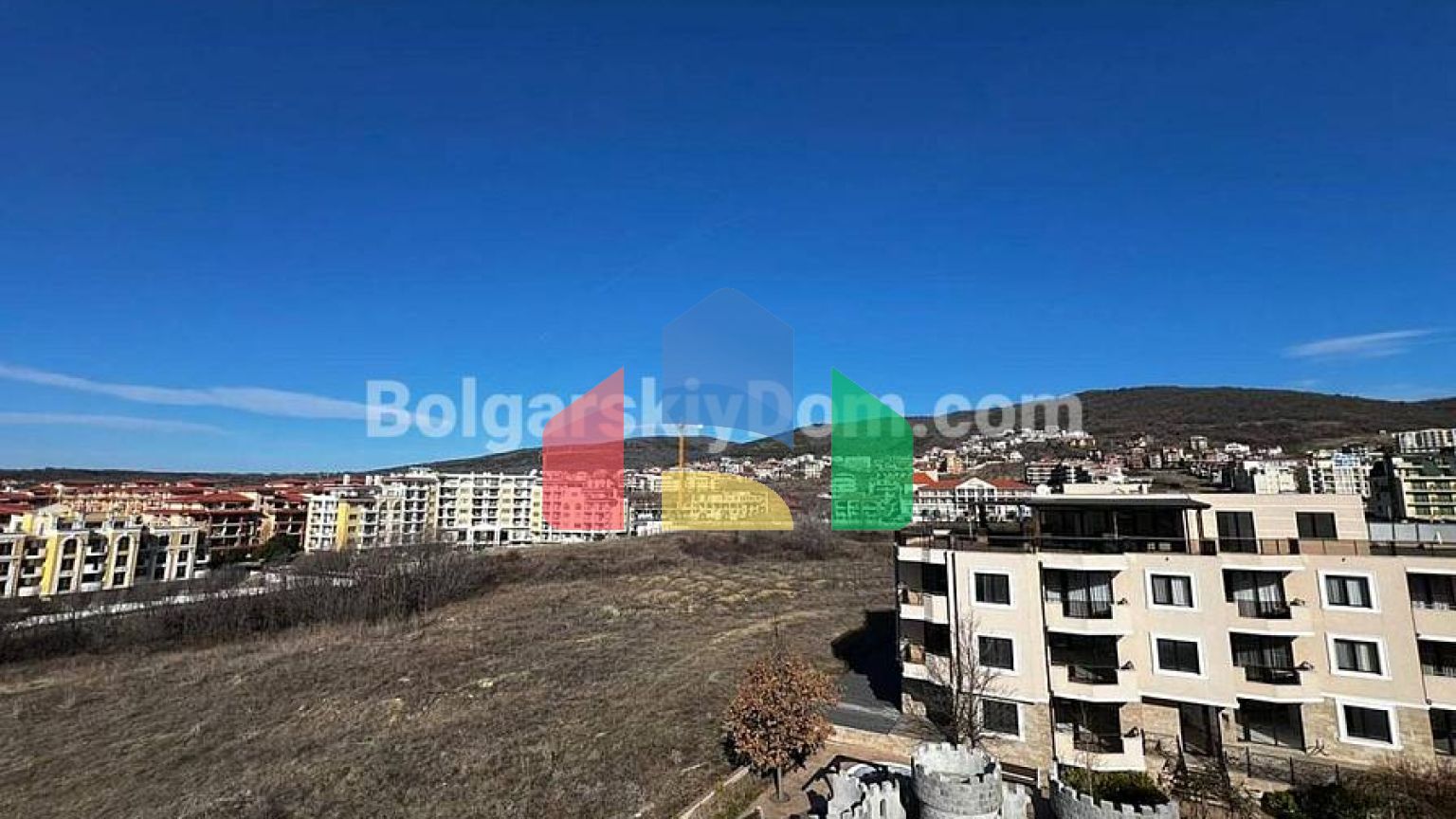 Трехкомнатная квартира в Миллениум 2