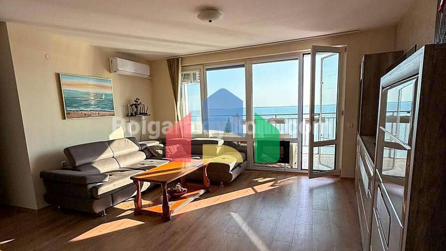 Трехкомнатная квартира в Марина Форт