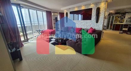 Three-bedroom apartment in Millennium