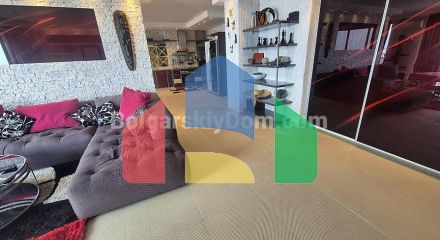 Четырехкомнатная квартира в Миллениум