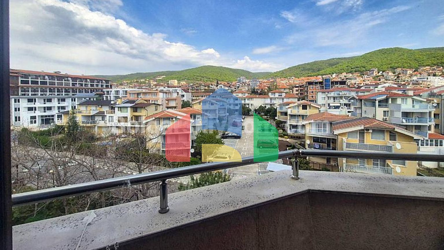 Четырехкомнатная квартира в Миллениум