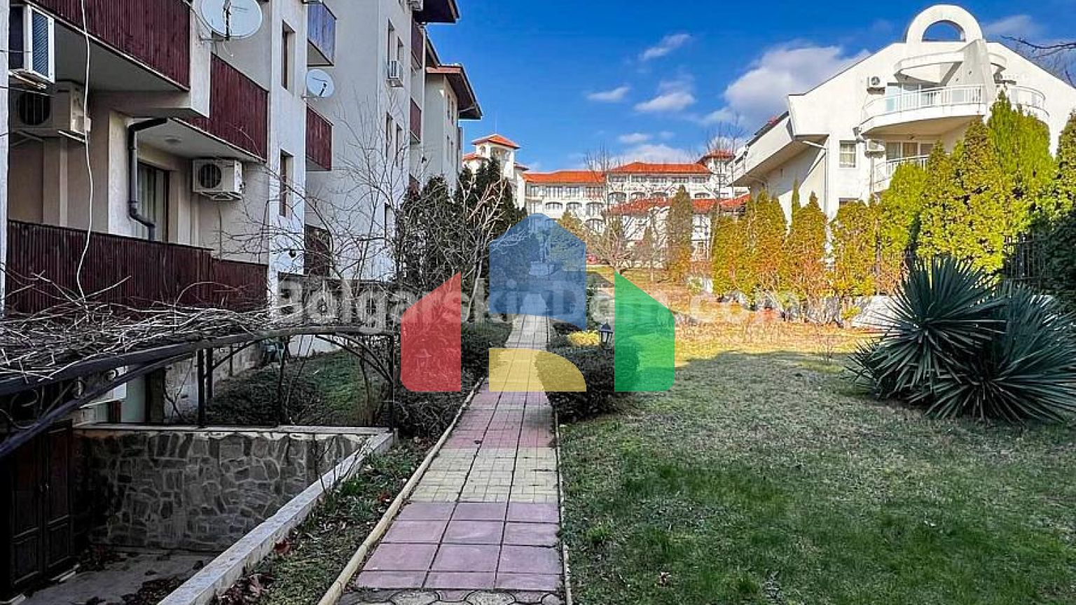 Двухкомнатная квартира в Шато Несебр