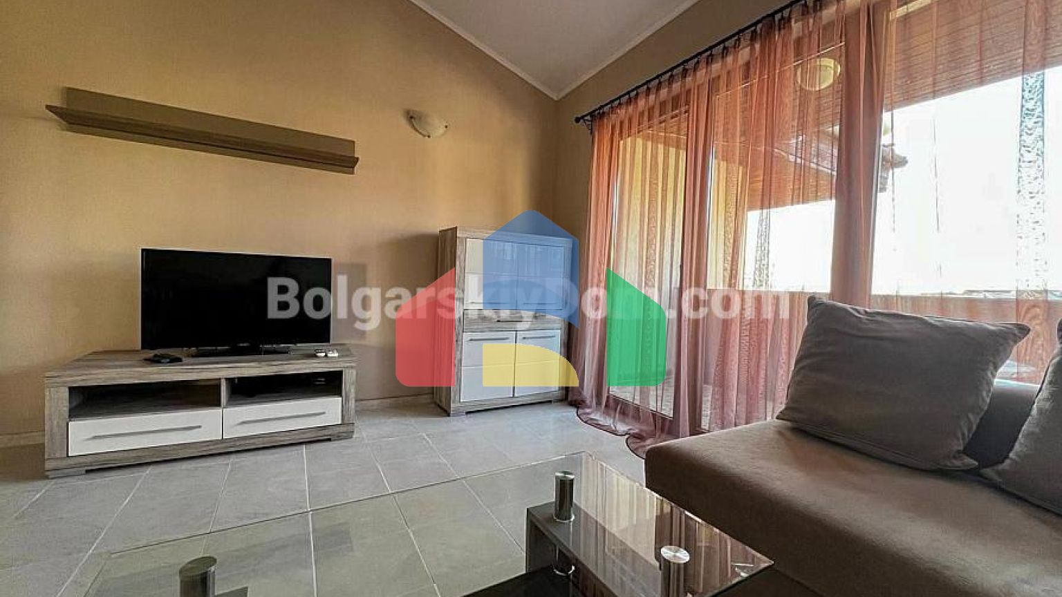 Двухкомнатная квартира в Шато Несебр