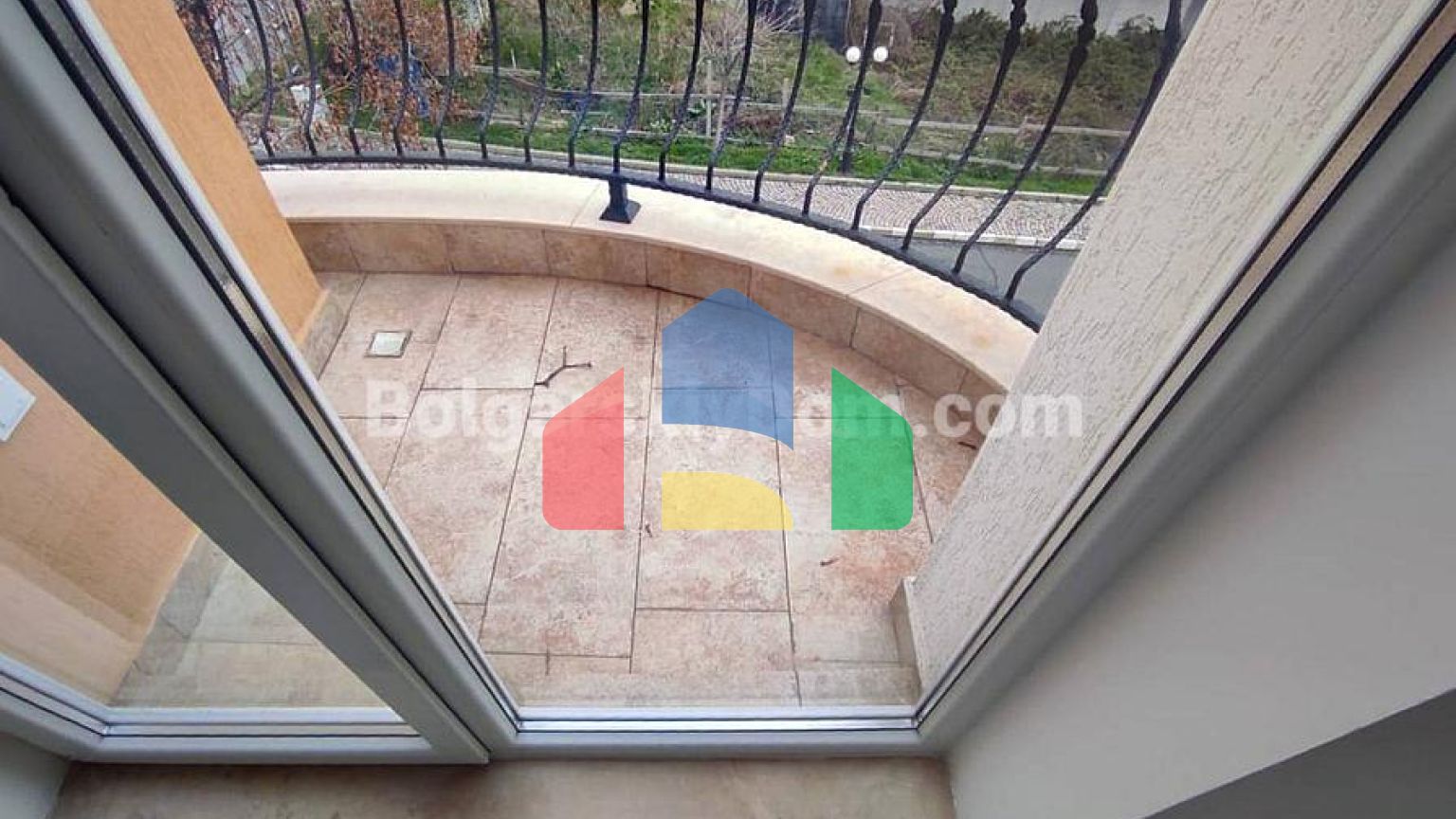 Двухкомнатная квартира в Гранд Вилла 2