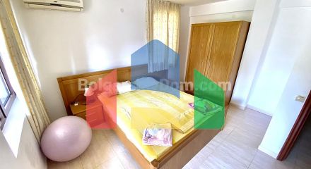 Триповерхова вілла в Етера