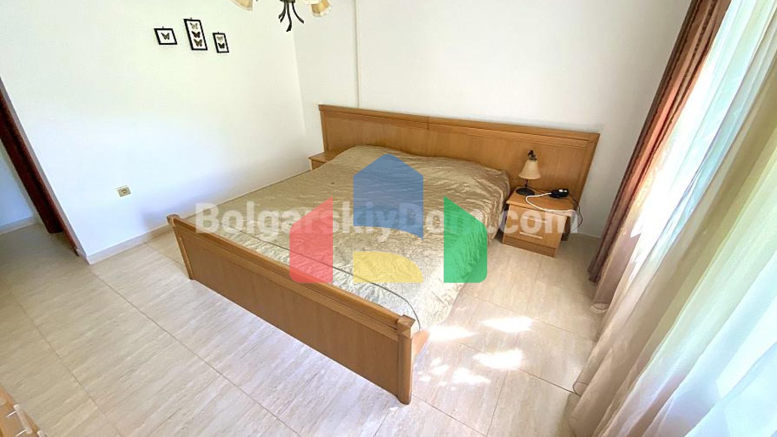 Триповерхова вілла в Етера