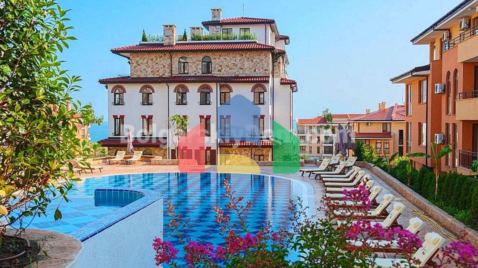 Чотирьохкімнатна квартира в Артур