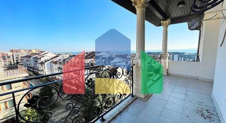 Чотирьохкімнатна квартира в Артур