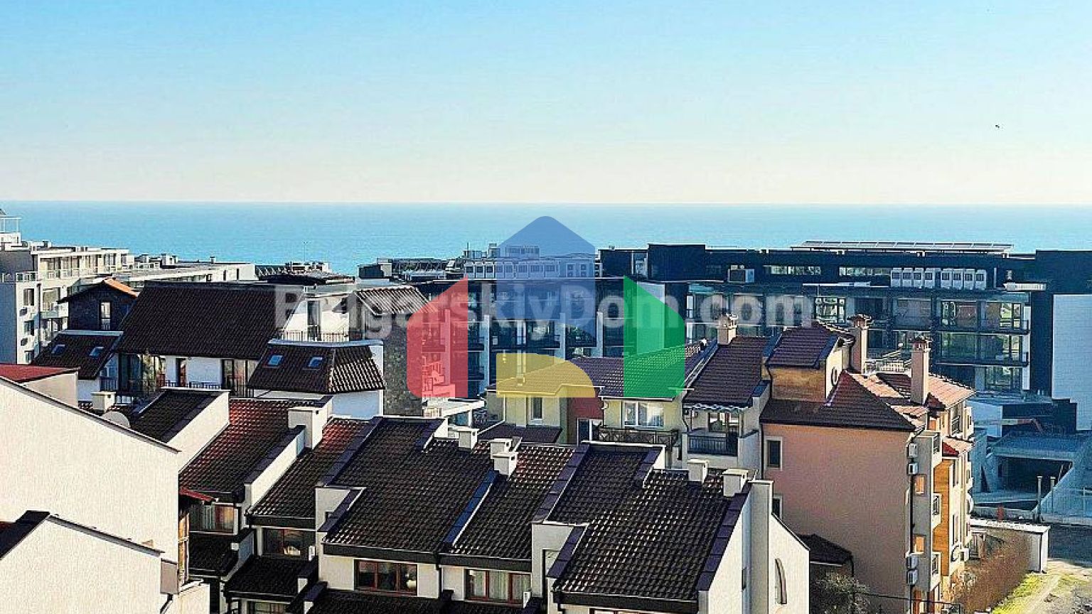 Чотирьохкімнатна квартира в Артур