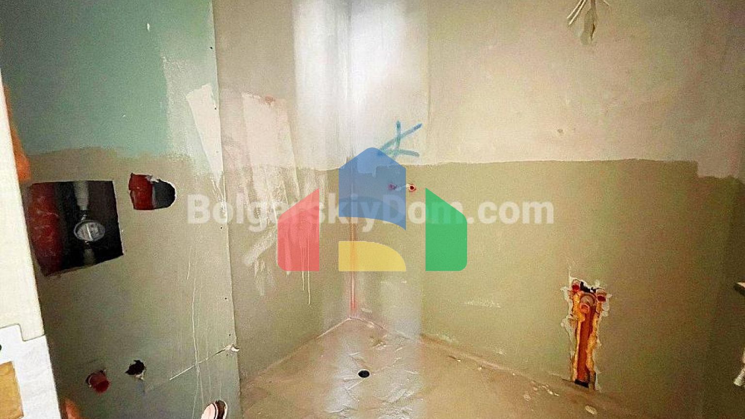 Чотирьохкімнатна квартира в Артур