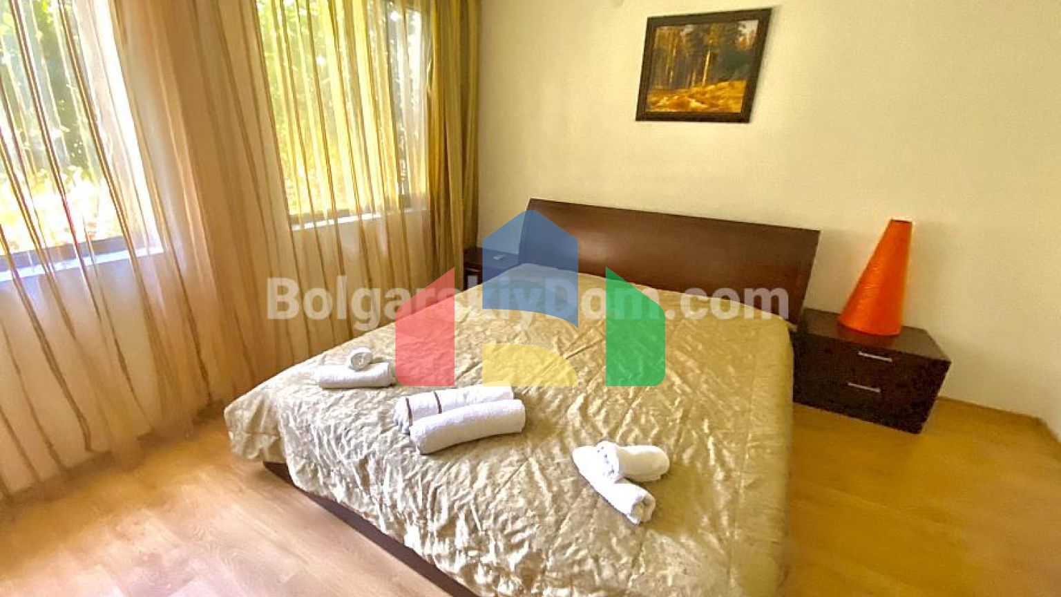 Трехэтажный коттедж в Этера