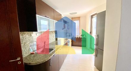 Трехэтажный коттедж в Этера