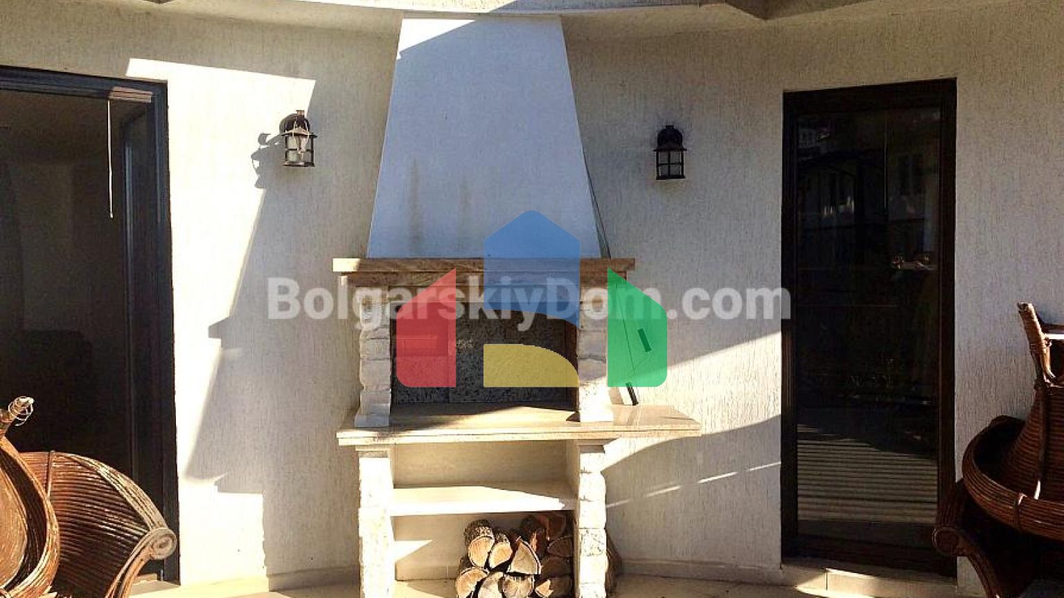 Трехэтажный коттедж в Этера