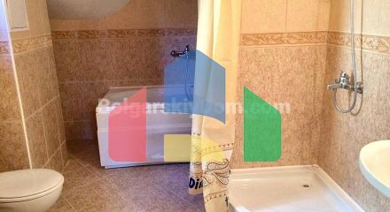 Трехэтажный коттедж в Этера