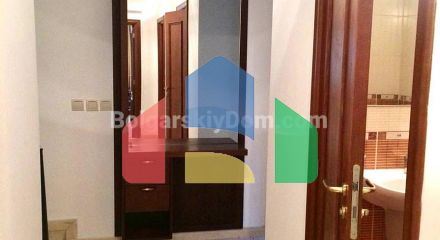 Трехэтажный коттедж в Этера