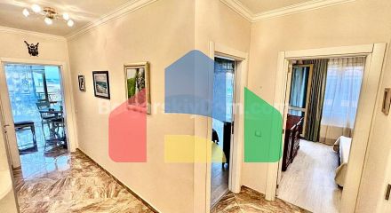 Шикарна трикімнатна квартира в Вілла Флоренція