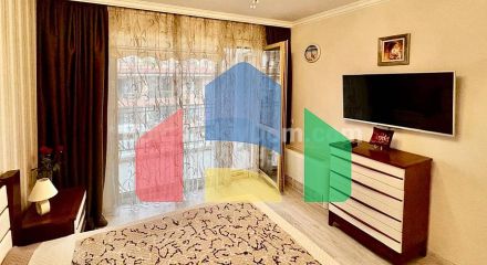 Шикарна трикімнатна квартира в Вілла Флоренція