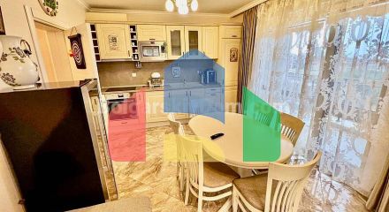 Шикарна трикімнатна квартира в Вілла Флоренція