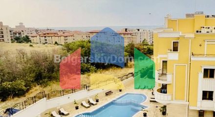 Шикарна трикімнатна квартира в Вілла Флоренція