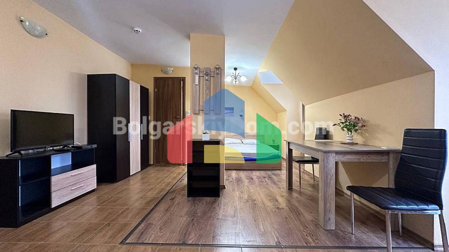 Квартира-студія в Горизонт