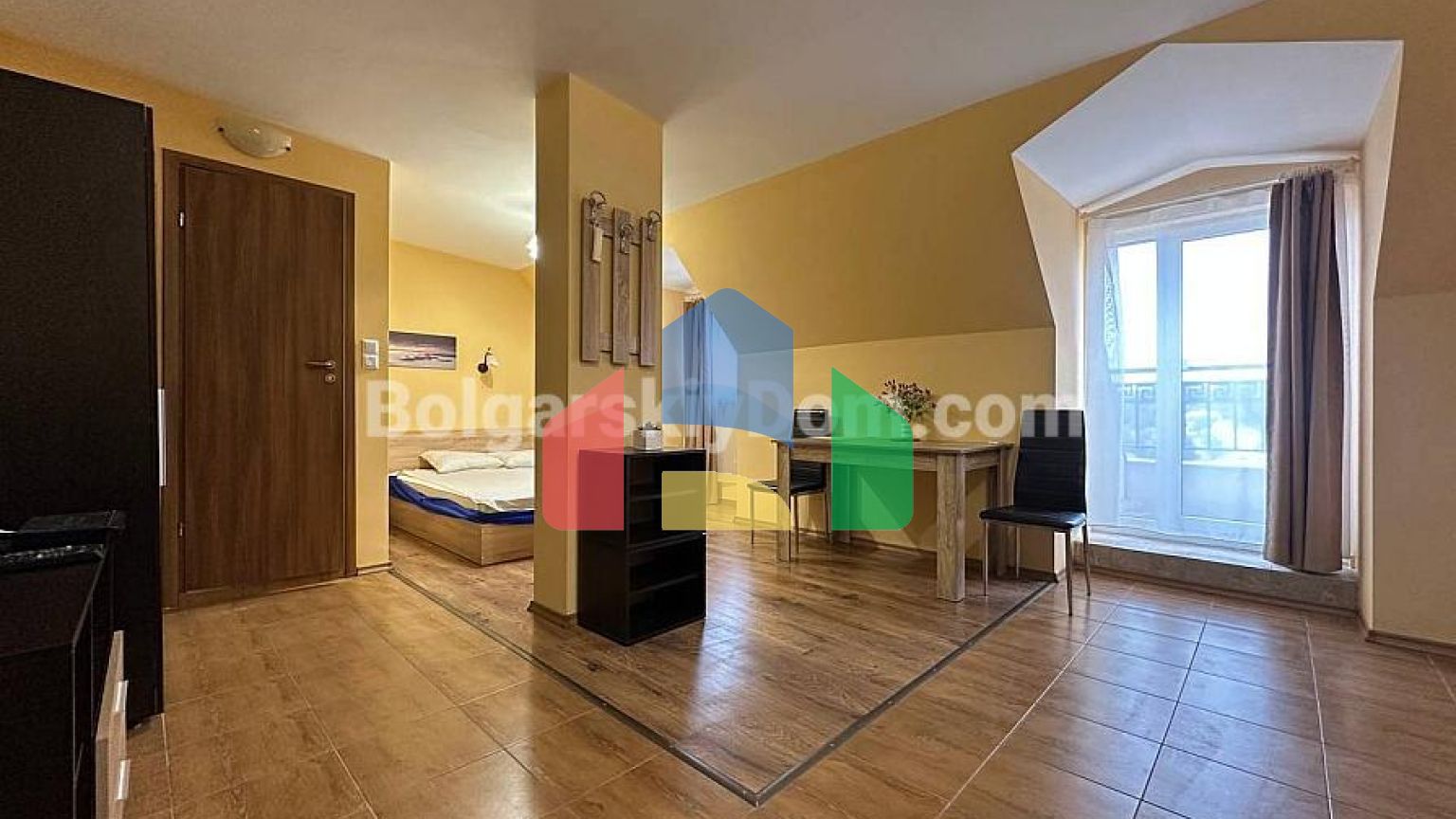 Квартира-студія в Горизонт