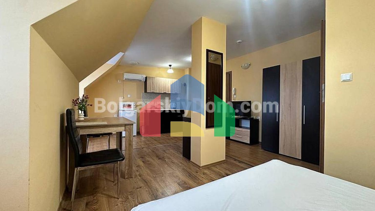 Квартира-студія в Горизонт