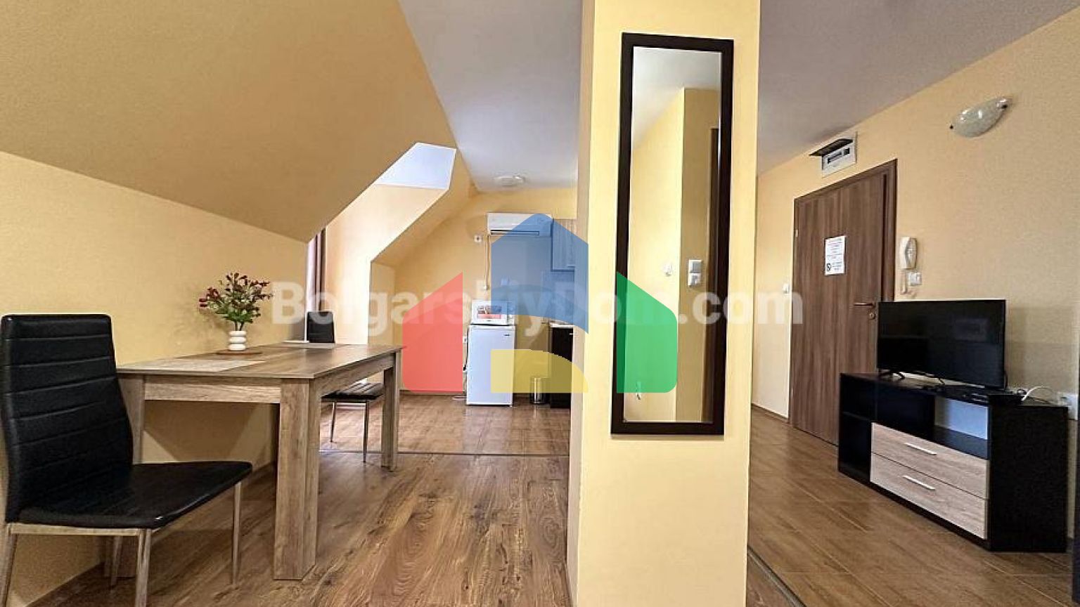 Квартира-студія в Горизонт