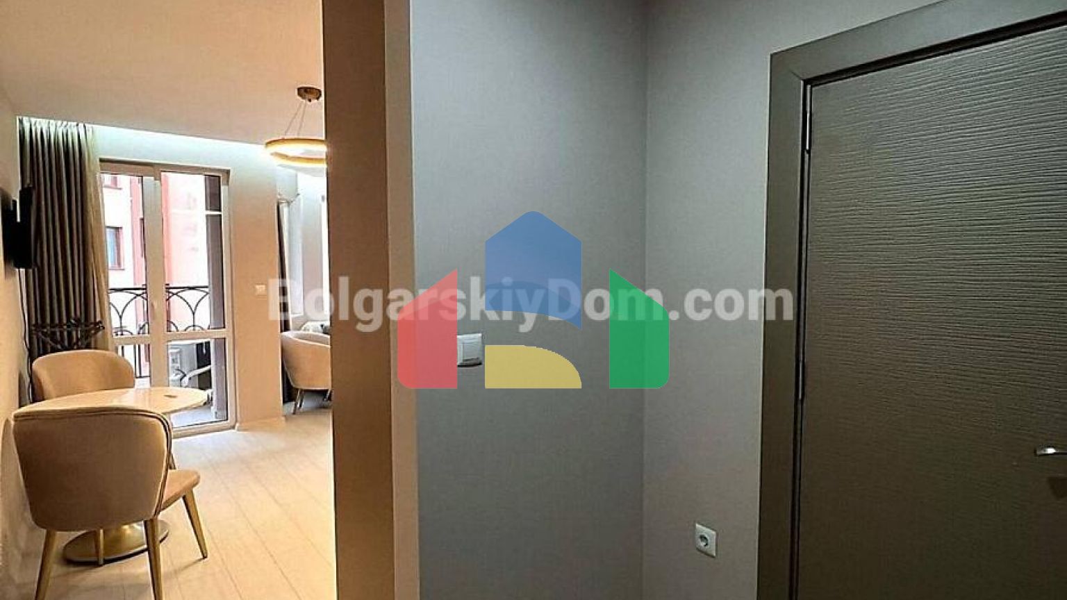 Квартира-студія в Ж'адор Сікрет Гарден