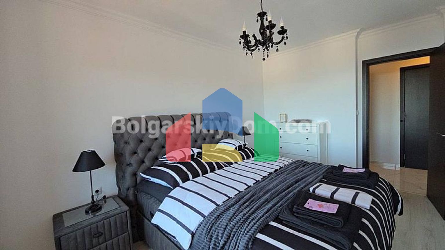 Трикімнатна квартира в Етера 4