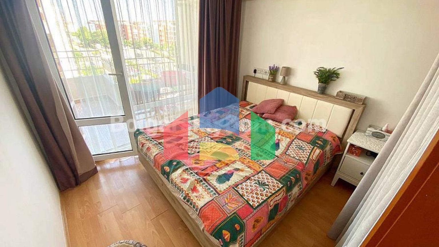 Трикімнатна квартира в Краун Форт Клуб