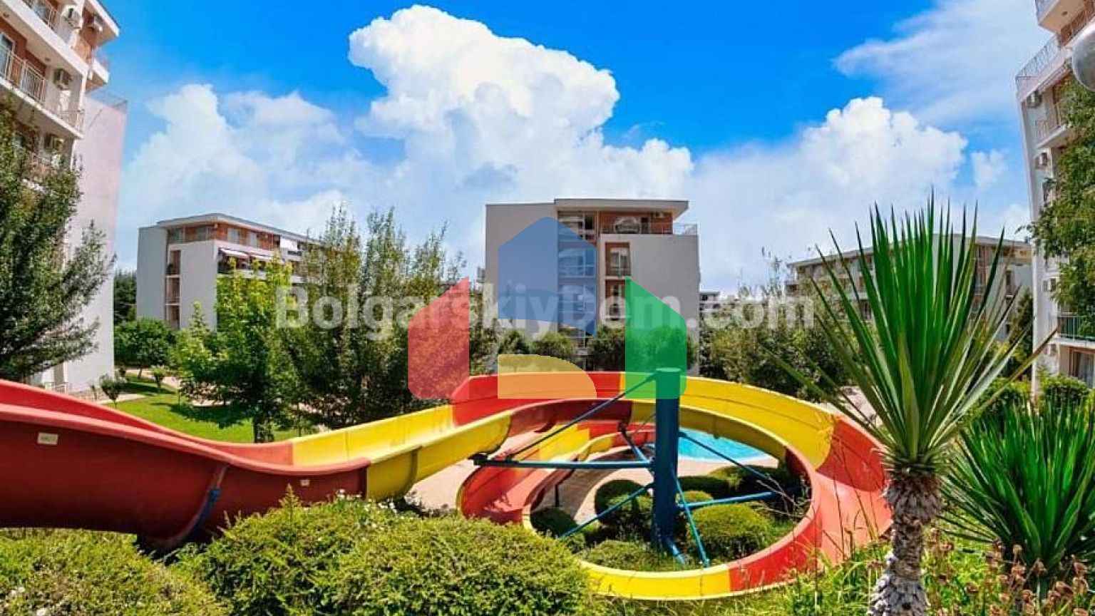 Трикімнатна квартира в Краун Форт Клуб