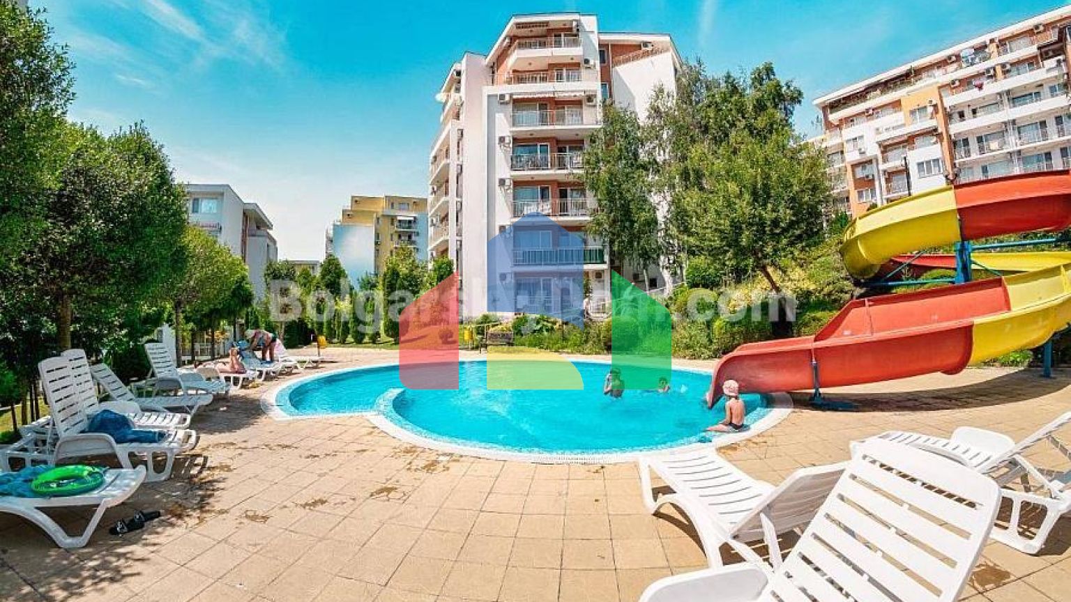 Трикімнатна квартира в Краун Форт Клуб