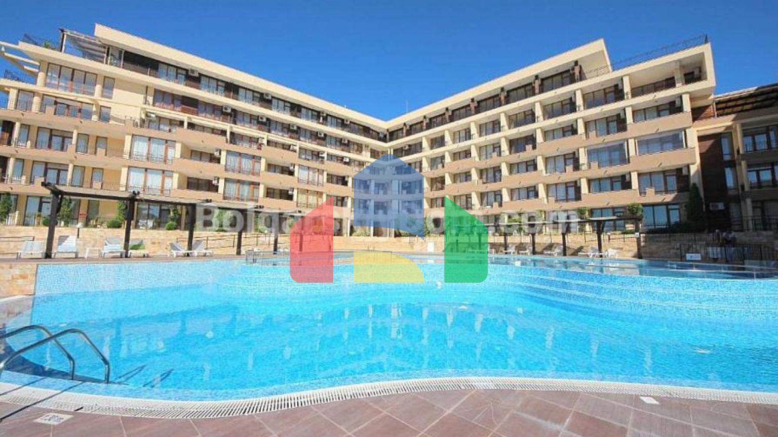 Двокімнатна квартира в Луксор