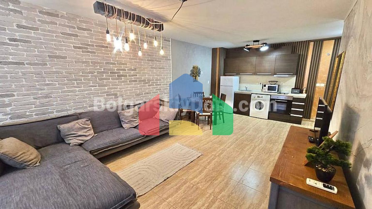 Двокімнатна квартира в Марина Діневі