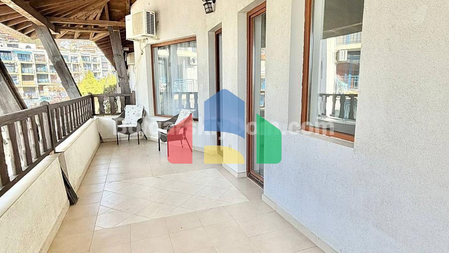 Двокімнатна квартира в Марина Діневі