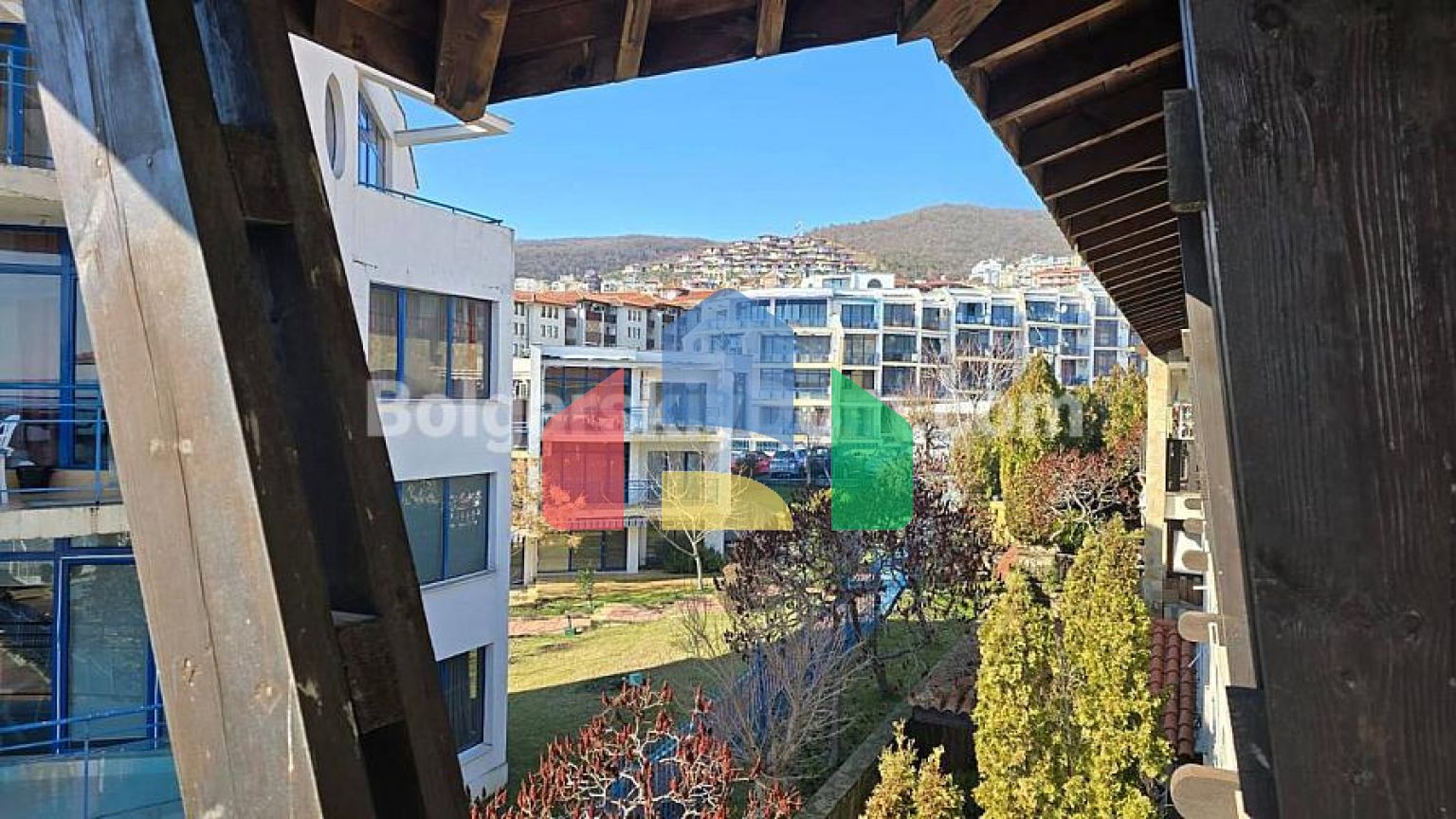 Двокімнатна квартира в Марина Діневі