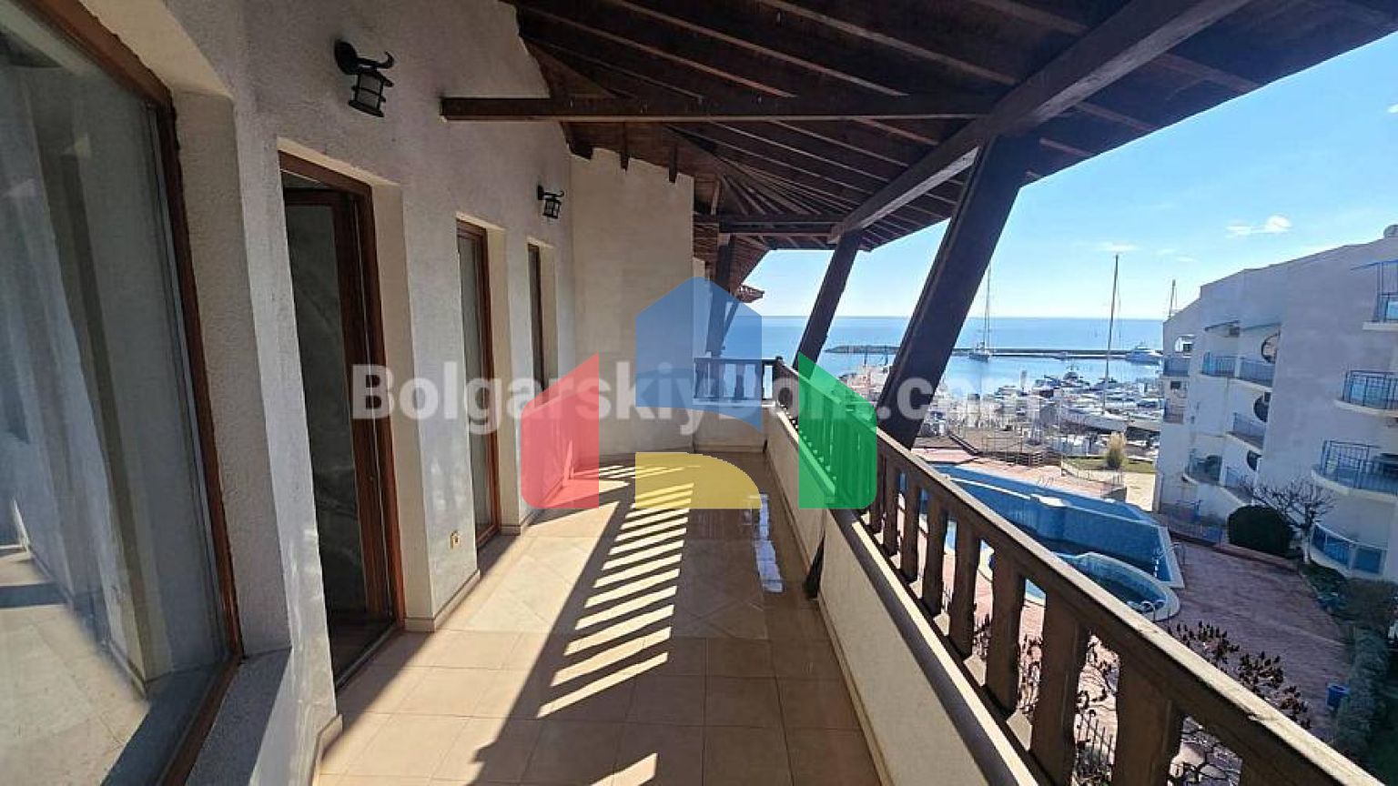 Двокімнатна квартира в Марина Діневі