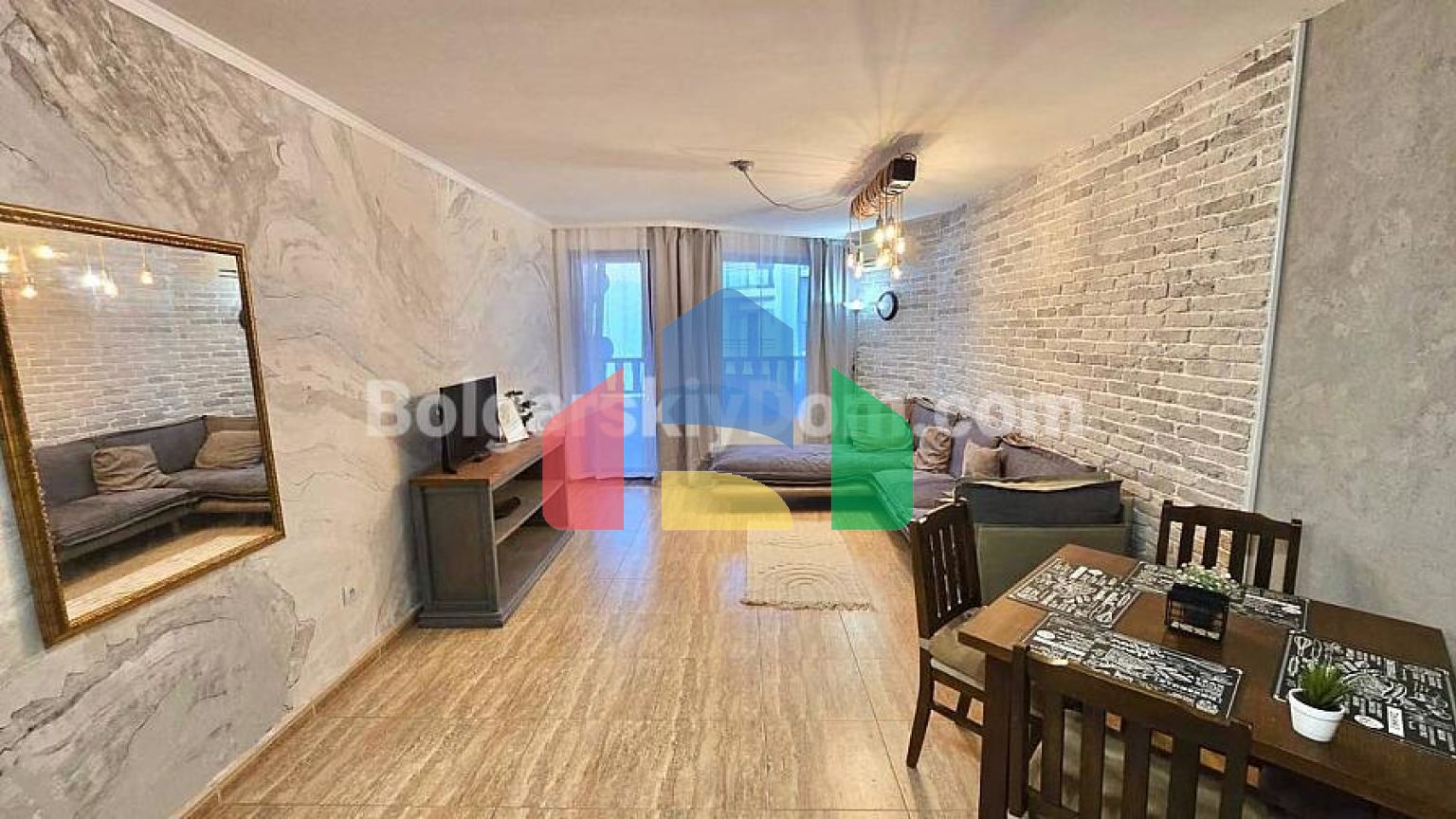 Двокімнатна квартира в Марина Діневі