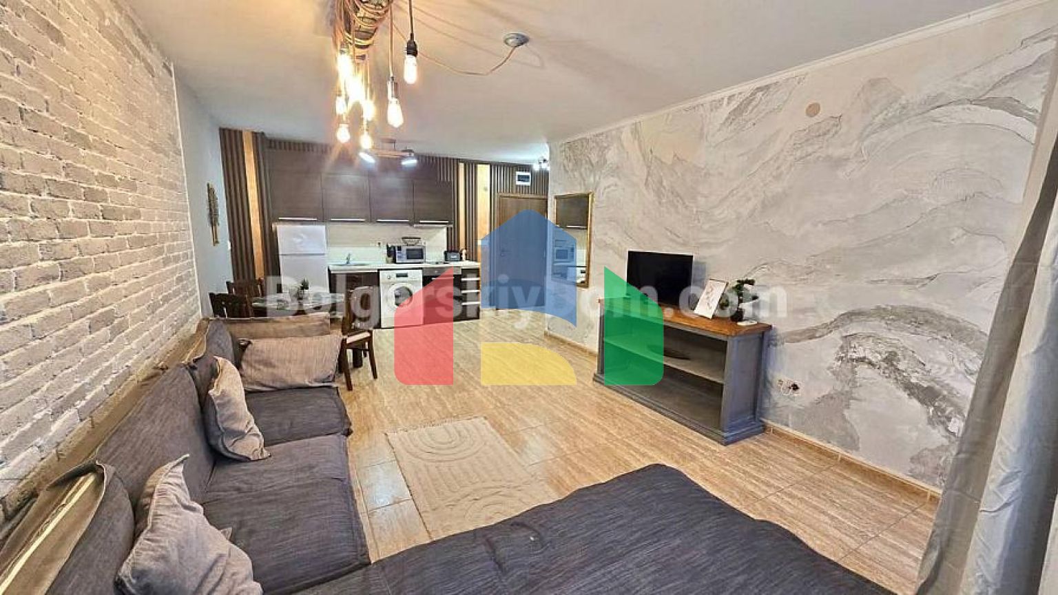 Двокімнатна квартира в Марина Діневі