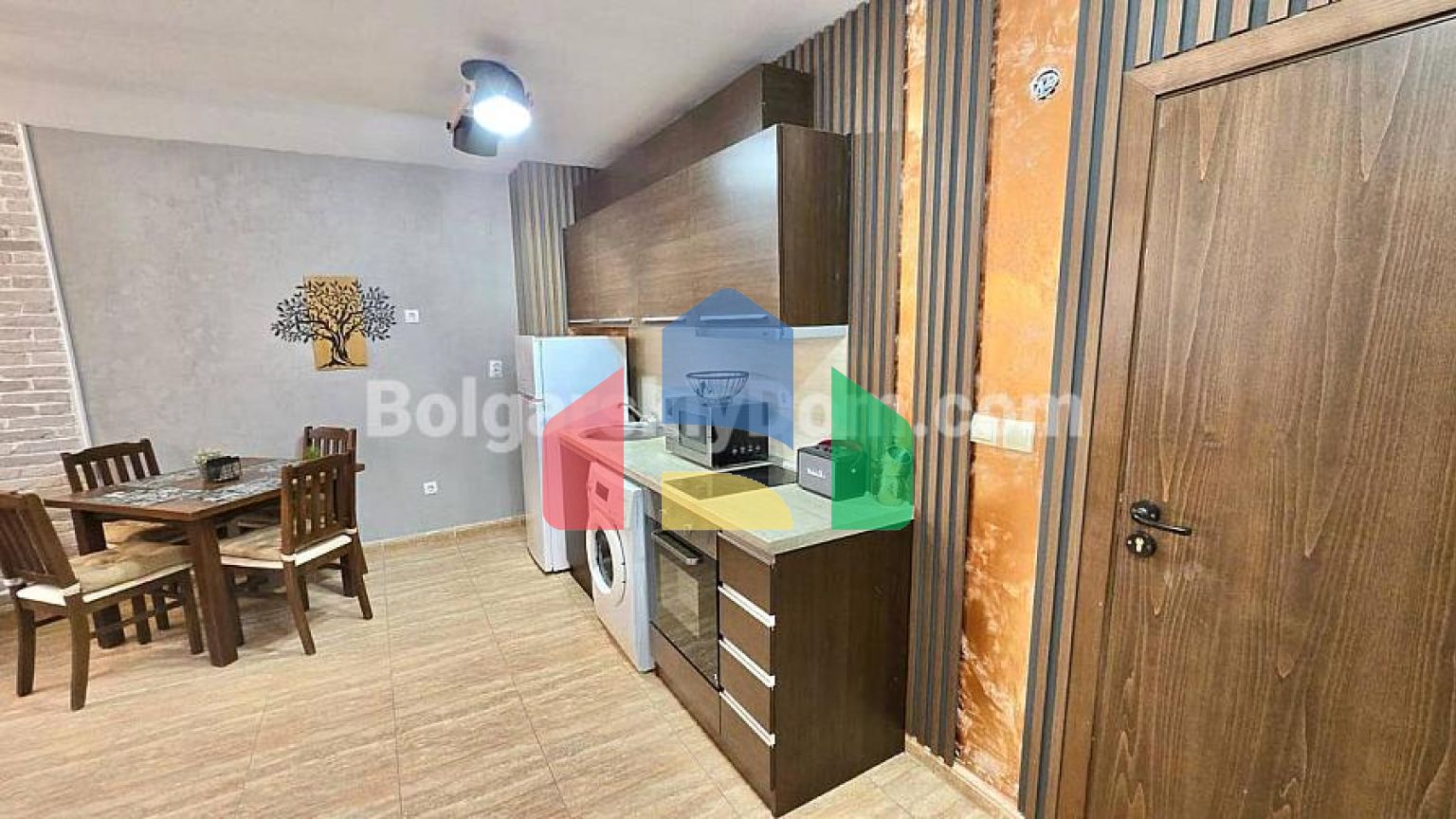 Двокімнатна квартира в Марина Діневі