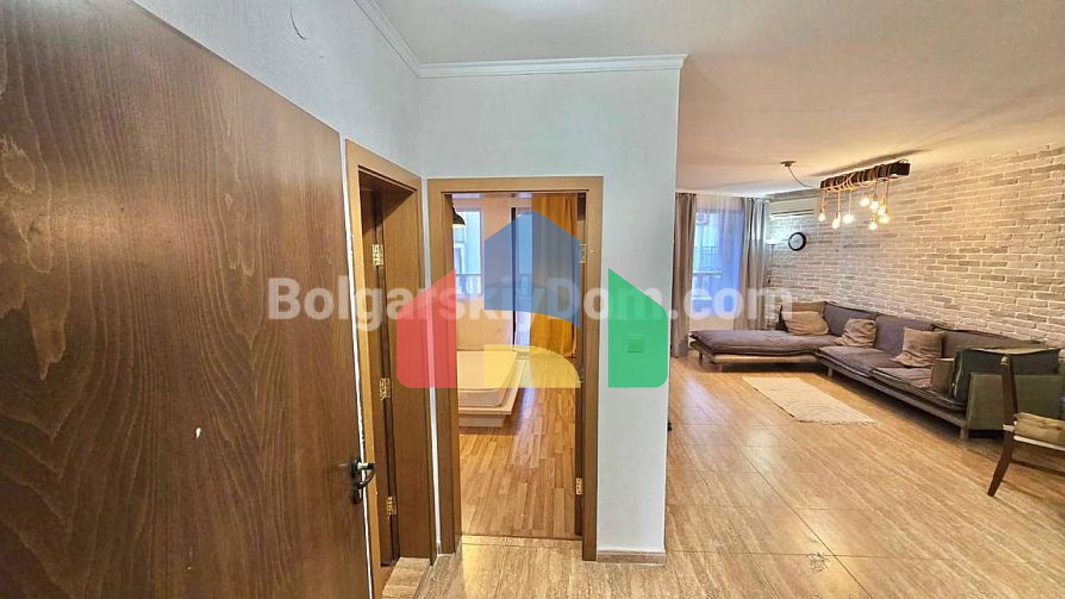 Двокімнатна квартира в Марина Діневі