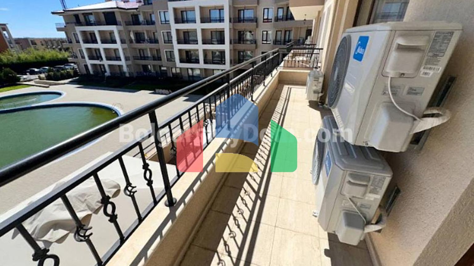 Трикімнатна квартира в Сі Дрімс